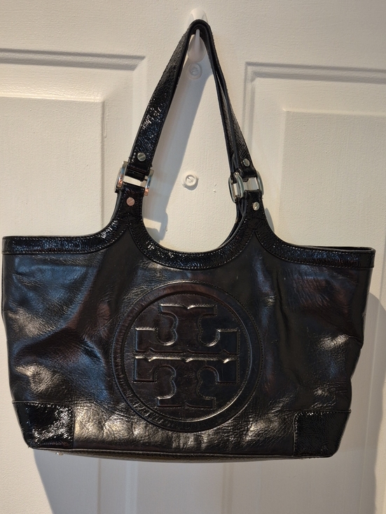 Tory Burch Handbags - Tory Burch Leather & Patent Bombe Tote Bag in Black